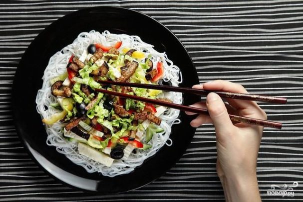 Камбала с рисовой лапшой, пошаговый рецепт с фото картинки Камбала с рисовой лапшой, пошаговый рецепт с фото картинки
