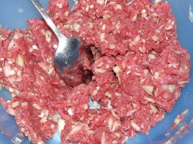 Слойки с фаршем - пошаговый рецепт Слойки с фаршем - пошаговый рецепт