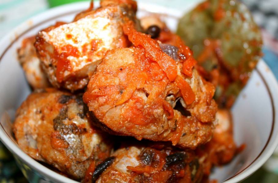 Минтай тушеный с овощами - пошаговый рецепт с фото на Минтай тушеный с овощами - пошаговый рецепт с фото на