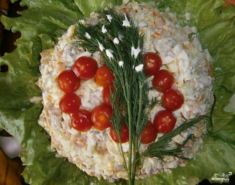 Салат из кальмаров и шампиньонов
