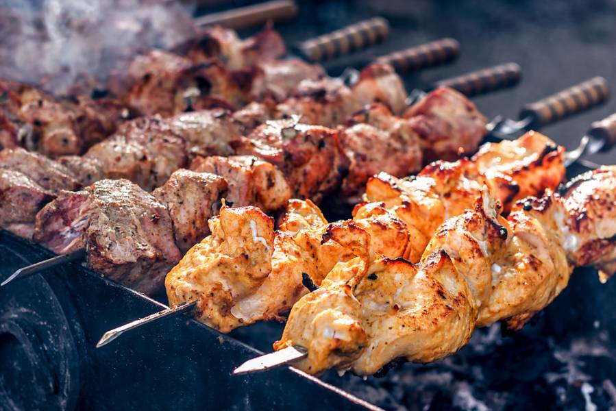 8 способов замариновать мясо для шашлыка