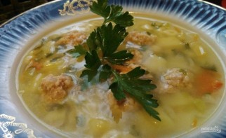 Суп с куриными фрикадельками и овощами - фото шаг 11