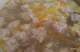 Суп с куриными фрикадельками и овощами - фото шаг 7