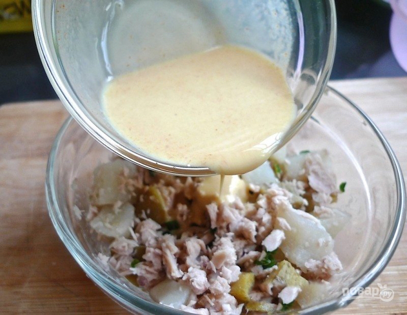 Салат с картофелем и тунцом