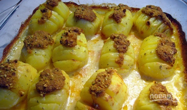 Картофель, запеченный под соусом "Бешамель"