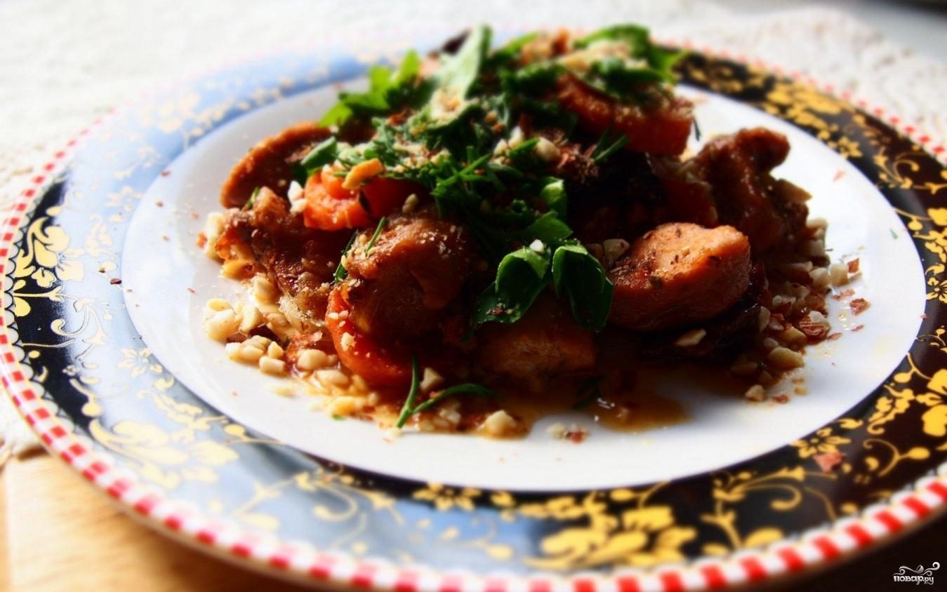 Классический рецепт салата цезарь с курицей и сухариками