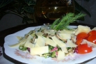Салат с жареными грибами и сыром
