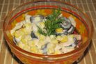 Салат из консервированных шампиньонов