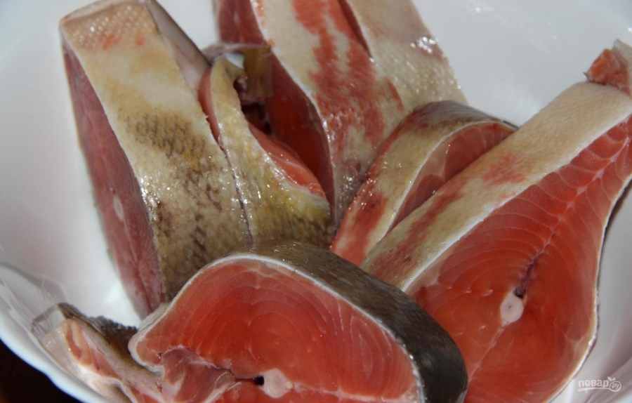 Красная рыба под сливочным соусом
