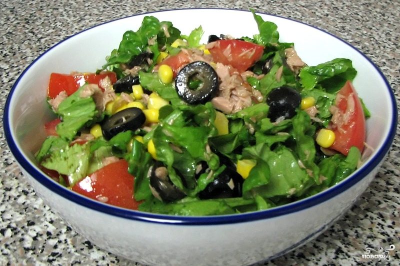 Салат с кукурузой и тунцом консервированным рецепты с Салат с кукурузой и тунцом консервированным рецепты с