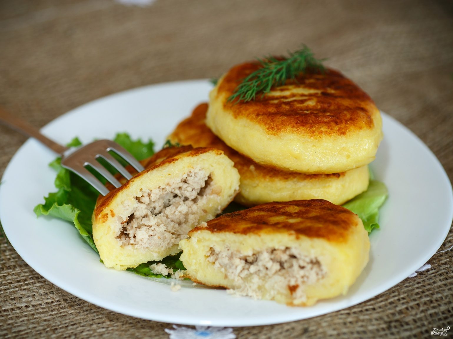 Пирожки из картофельного пюре с фаршем на сковороде рецепт с пошаговый Пирожки из картофельного пюре с фаршем на сковороде рецепт с пошаговый