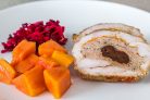 Куриный рулет с начинкой