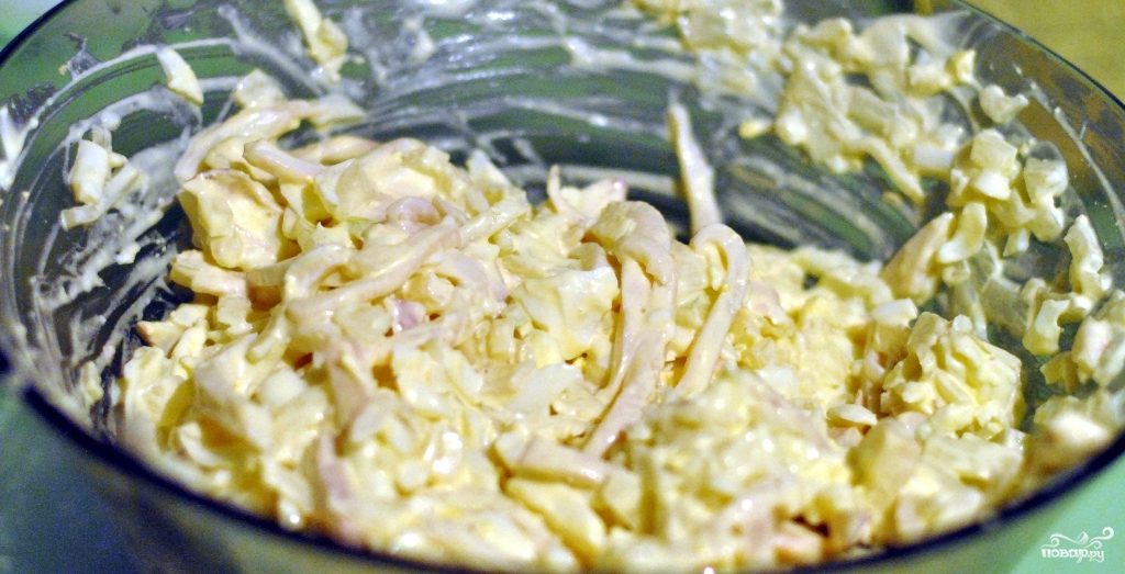 Пошаговый рецепт салата с кальмарами