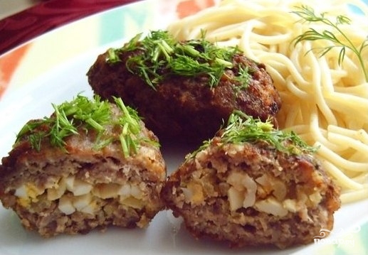 рецепт приготовления зраз с яйцом и луком