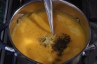 Суп-пюре из тыквы с сельдереем