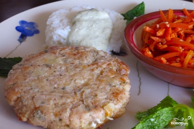 На какой температуре жарить курицу в духовке кусочками в