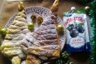 Праздничная слойка "Ёлочка" с черничным джемом Махеевъ