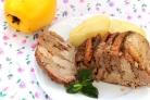 Мясо с айвой в мультиварке