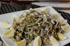 Салат с яйцом и морской капустой