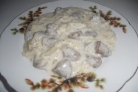 Куриные сердечки в сырном соусе