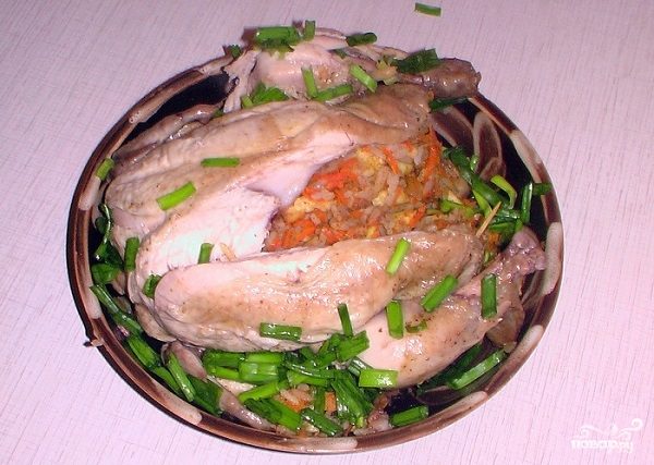 Курицы фаршированной рисом иощами Курицы фаршированной рисом иощами
