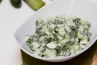 Салат из огурцов и зелени