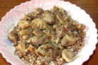 Куриные сердечки с грибами в мультиварке