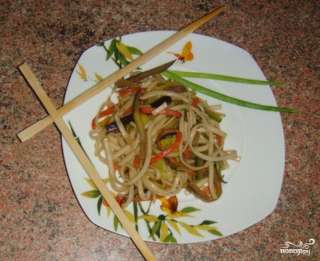 Курица с овощами по-японски