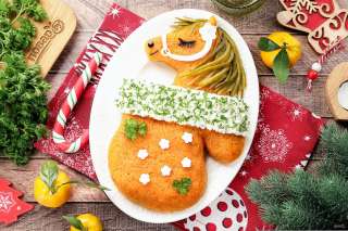 Новогодний салат "Варежка" на год Лошади