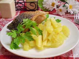 Жареная рыба с картошкой