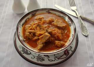 Гуляш из мяса