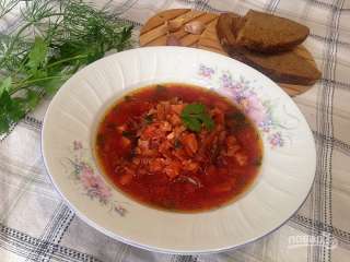 Свекольный суп с кочерыжкой брокколи