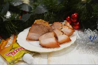 Грудинка, запеченная в горчице