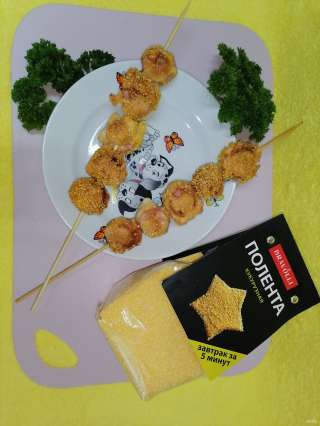 Шашлычки из сосисок обжаренные в поленте "Bravolli"