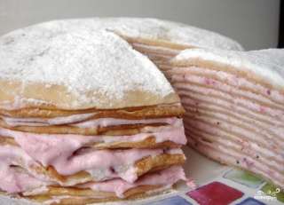 Блинчики с творогом и клубникой