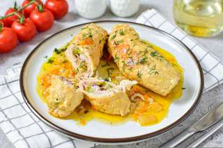 Рулетики из свинины с начинкой