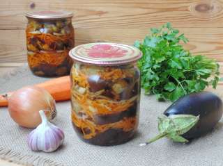 Салат из баклажанов с луком и морковью на зиму