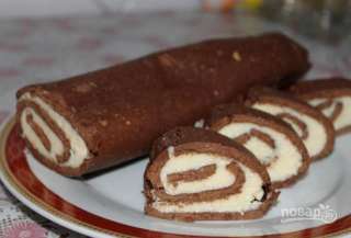 Шоколадный рулет из печенья