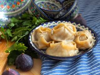 Манты с мясом