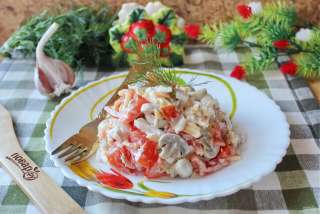 Салат "Алекс" с курицей и шампиньонами