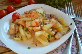 Куриное филе с картошкой в духовке
