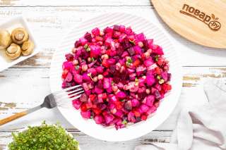 Винегрет с маринованными грибами