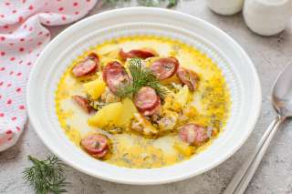 Сырный суп с копченостями
