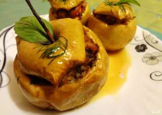 Яблоки, фаршированные мясным фаршем