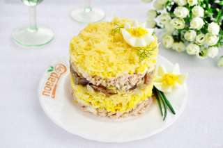 Салат "Женская фантазия" с курицей