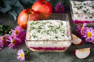 Селедка под шубой с яблоками