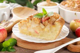 Пирог сметанный с яблоками