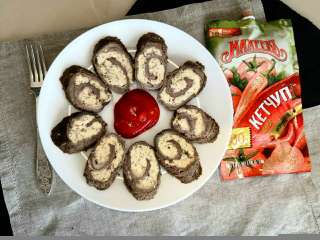 Мясные рулетики с соусом Махеев из России