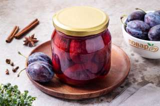 Сливы маринованные