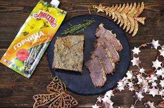 Говядина, запеченная с горчицей и тимьяном